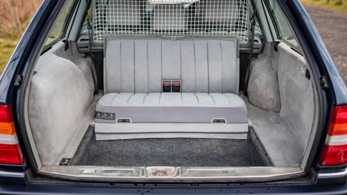 1996 Mercedes-Benz E280 Auto Estate (W124) In vendita (immagine 57 di 124)