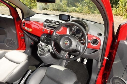 2008 Fiat 500 Ferrari Edition Te koop (foto 39 van 167)
