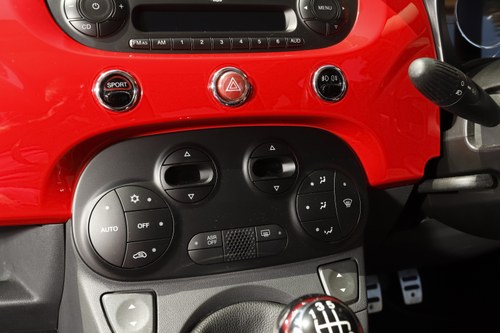 2008 Fiat 500 Ferrari Edition Te koop (foto 46 van 167)