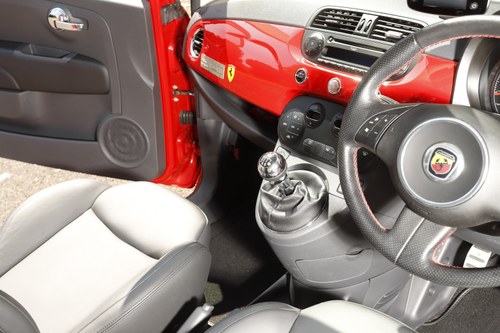 2008 Fiat 500 Ferrari Edition Te koop (foto 61 van 167)