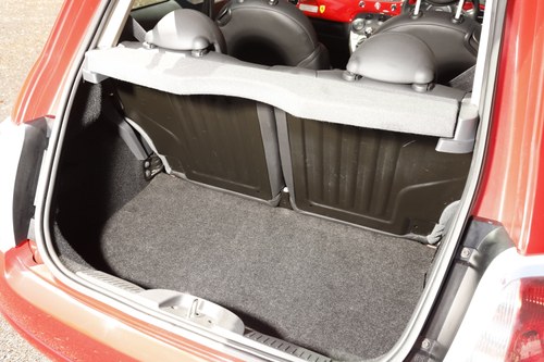 2008 Fiat 500 Ferrari Edition Te koop (foto 86 van 167)