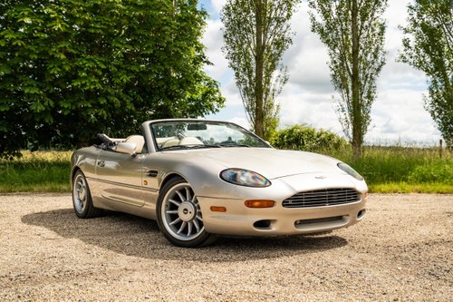 1997 Aston Martin DB7 3.2L Supercharged Volante à vendre (picture 1 of 112)