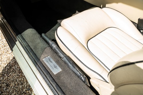 1997 Aston Martin DB7 3.2L Supercharged Volante à vendre (picture 24 of 112)