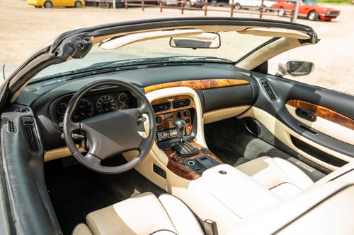 1997 Aston Martin DB7 3.2L Supercharged Volante à vendre (picture 53 of 112)