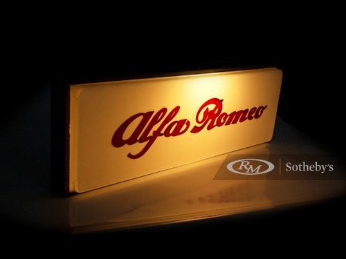 Alfa Romeo Lighted Sign In vendita all'asta
