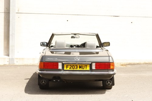 1988 Mercedes-Benz 300 SL R107 zum Verkauf (Bild 17 von 208)