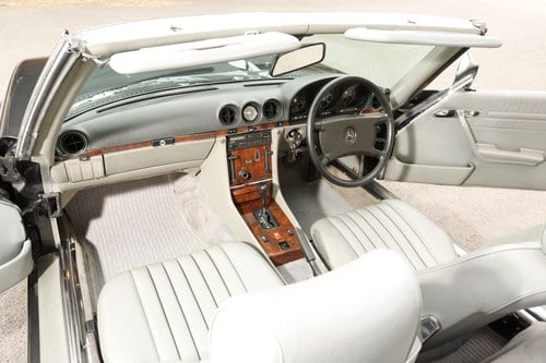 1988 Mercedes-Benz 300 SL R107 zum Verkauf (Bild 55 von 208)