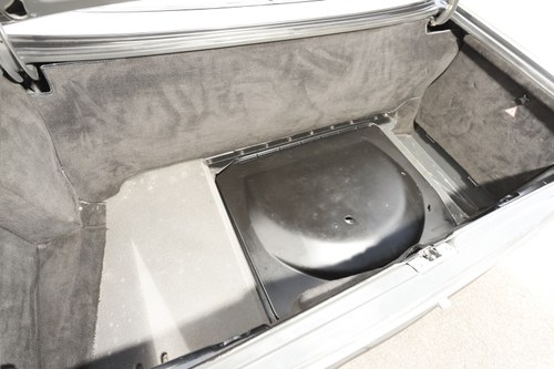 1988 Mercedes-Benz 300 SL R107 zum Verkauf (Bild 110 von 208)