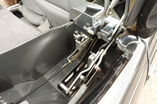 1988 Mercedes-Benz 300 SL R107 zum Verkauf (Bild 144 von 208)