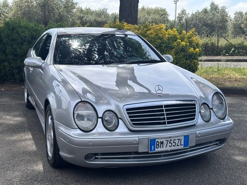 2000 Mercedes-Benz C208 CLK55 AMG à vendre (picture 5 of 85)