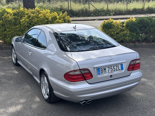 2000 Mercedes-Benz C208 CLK55 AMG à vendre (picture 8 of 85)