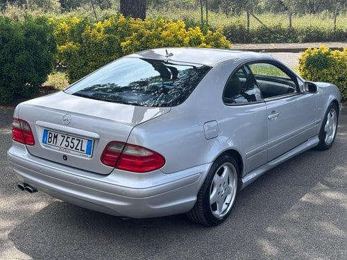 2000 Mercedes-Benz C208 CLK55 AMG à vendre (picture 10 of 85)