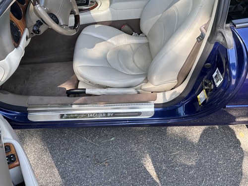 2002 Jaguar XKR 4.2 zum Verkauf (Bild 36 von 83)