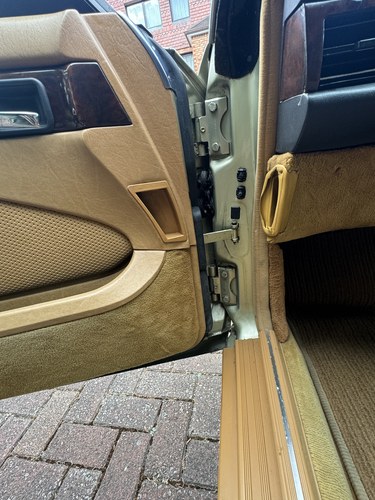 1984 Mercedes-Benz W126 500SEC For Sale (picture 29 of 61)