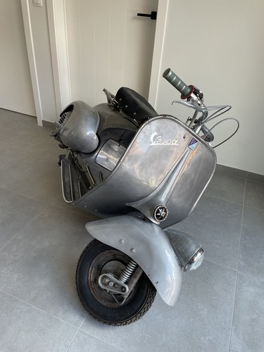 1950 Vespa V14T "Rod Model" In vendita (immagine 4 di 56)