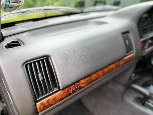 1997 Jeep Grand Cherokee Limited 4.0 For Sale (picture 21 of 140)