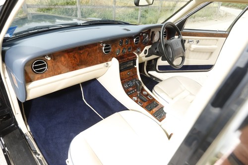 1997 Bentley Brooklands LPT Te koop (foto 47 van 236)