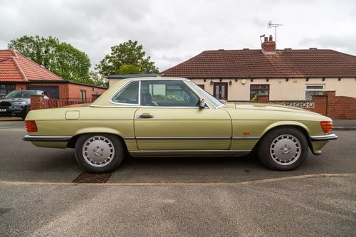 1986 Mercedes-Benz R107 300SL zum Verkauf (Bild 2 von 152)