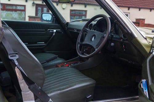 1986 Mercedes-Benz R107 300SL zum Verkauf (Bild 16 von 152)