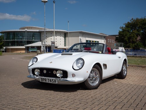 2000 DNA Ferrari 250 GT SWB California Spyder Replica à vendre (picture 7 of 220)