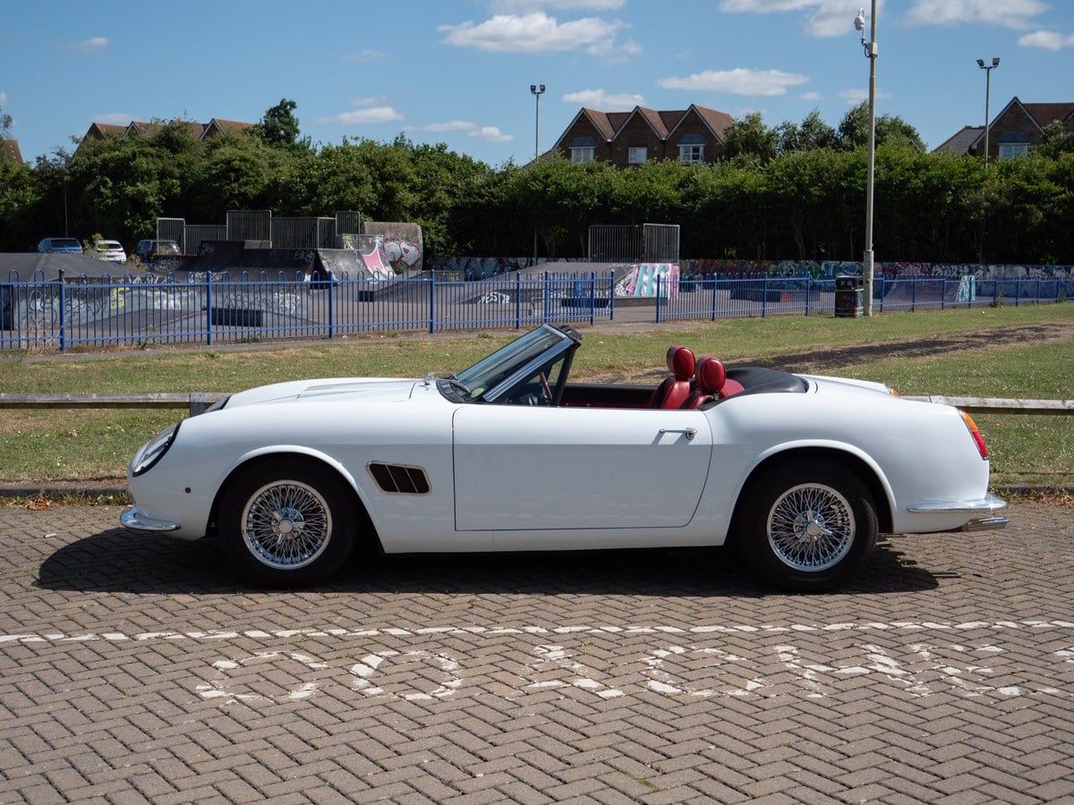 Ferrari 250 GT California Spider: sale a subasta un ejemplar muy poco común Ferrari 250 GT California Spider: sale a subasta un ejemplar muy poco común
