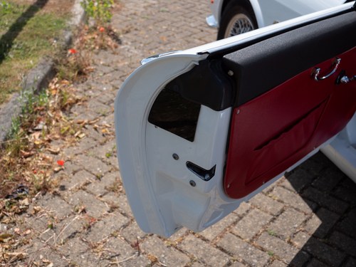 2000 DNA Ferrari 250 GT SWB California Spyder Replica à vendre (picture 59 of 220)