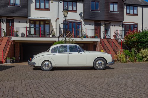 1966 Daimler 2.5 V8 à vendre (picture 23 of 183)