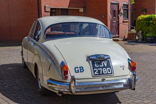 1966 Daimler 2.5 V8 à vendre (picture 31 of 183)