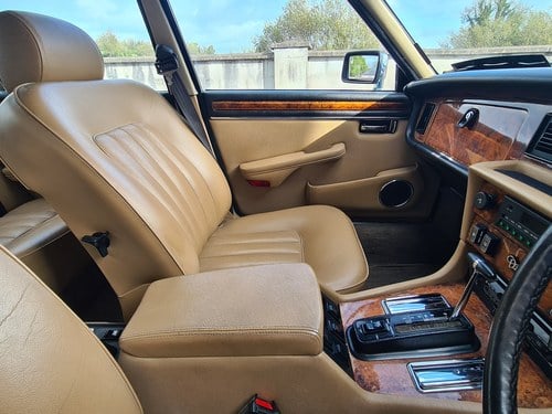 1988 Daimler Double Six For Sale (picture 24 of 75)