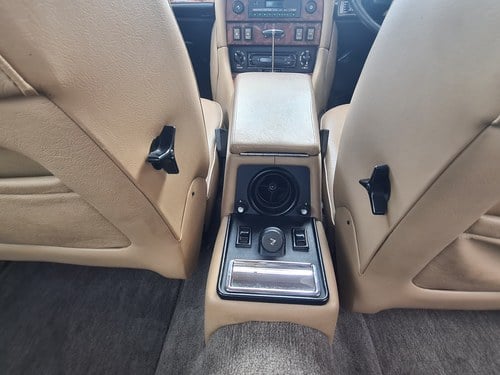 1988 Daimler Double Six For Sale (picture 30 of 75)