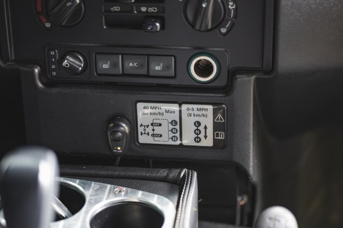 2015 Land Rover Defender 90 XS 2.2 TDCi In vendita (immagine 32 di 123)