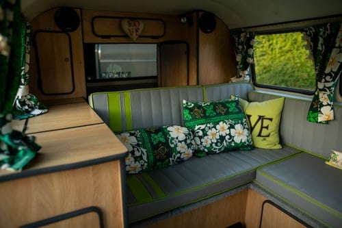 1964 Volkswagen Transporter Splitscreen Camper En venta (imagen 39 de 111)