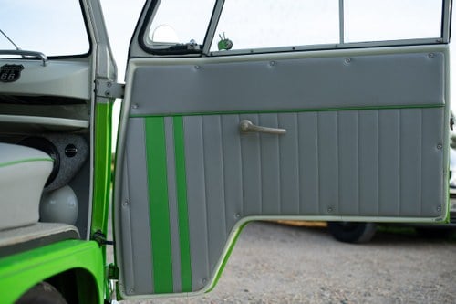 1964 Volkswagen Transporter Splitscreen Camper En venta (imagen 47 de 111)