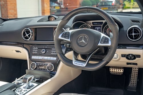 2018 Mercedes-Benz R231 SL63 till salu (bild 42 av 145)