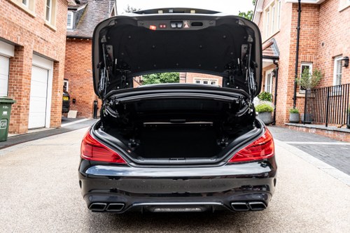 2018 Mercedes-Benz R231 SL63 till salu (bild 93 av 145)