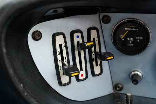 1975 Ferrari 308 GT4 Series 2 In vendita (immagine 56 di 248)