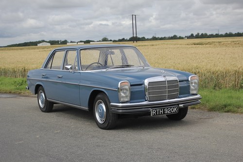 1972 Mercedes-Benz 250 Saloon W114 Te koop (foto 1 van 151)