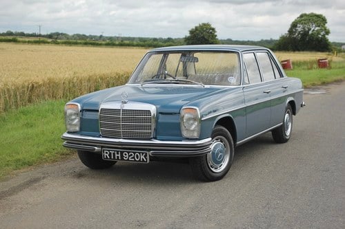 1972 Mercedes-Benz 250 Saloon W114 Te koop (foto 23 van 151)