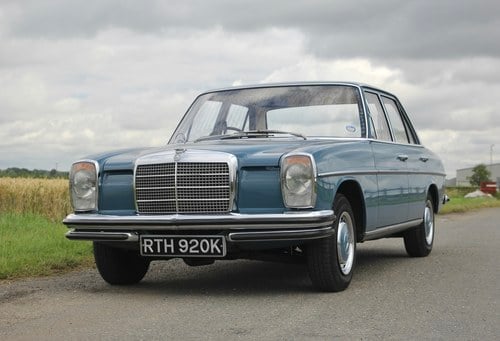 1972 Mercedes-Benz 250 Saloon W114 Te koop (foto 29 van 151)