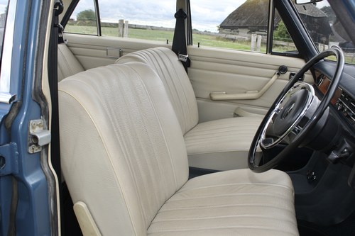 1972 Mercedes-Benz 250 Saloon W114 Te koop (foto 71 van 151)