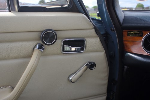 1972 Mercedes-Benz 250 Saloon W114 Te koop (foto 79 van 151)