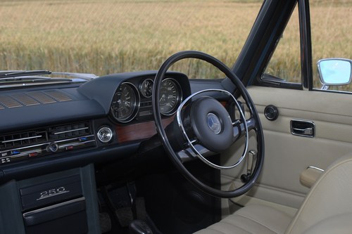 1972 Mercedes-Benz 250 Saloon W114 Te koop (foto 81 van 151)