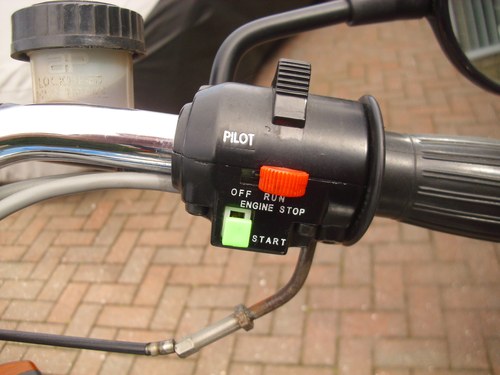 1981 Triumph Bonneville T140 Royal Wedding Limited Edition zum Verkauf (Bild 26 von 88)