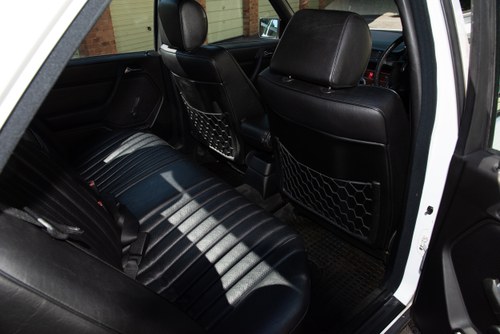 1986 Mercedes-Benz W124 230E à vendre (picture 72 of 224)