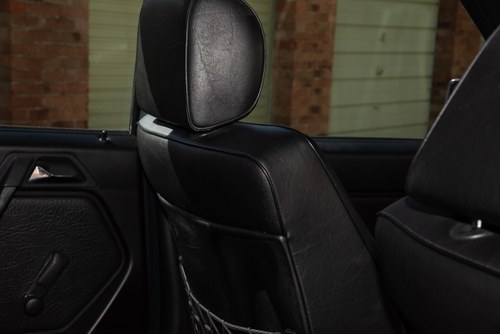 1986 Mercedes-Benz W124 230E à vendre (picture 86 of 224)