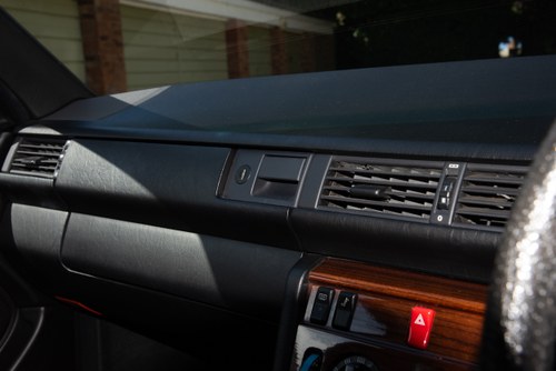 1986 Mercedes-Benz W124 230E à vendre (picture 100 of 224)