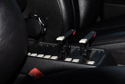 1986 Mercedes-Benz W124 230E à vendre (picture 103 of 224)