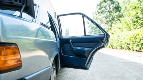 1990 Mercedes-Benz 190E En venta (imagen 37 de 174)