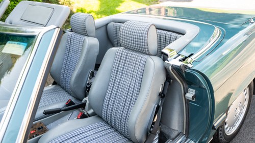 1987 Mercedes-Benz R107 300SL zum Verkauf (Bild 50 von 216)