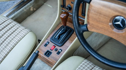 1983 Mercedes-Benz R107 280SL In vendita (immagine 30 di 192)